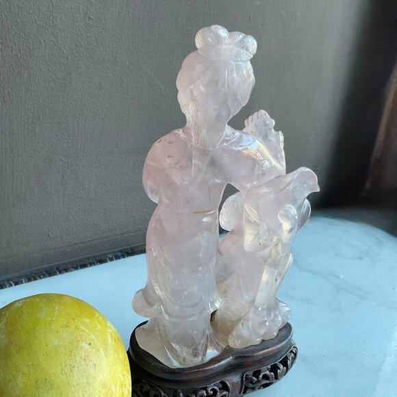 Vintage Rose Quartz Mother and Child Sculpture on carved Wooden Base - Picture 6 of 10